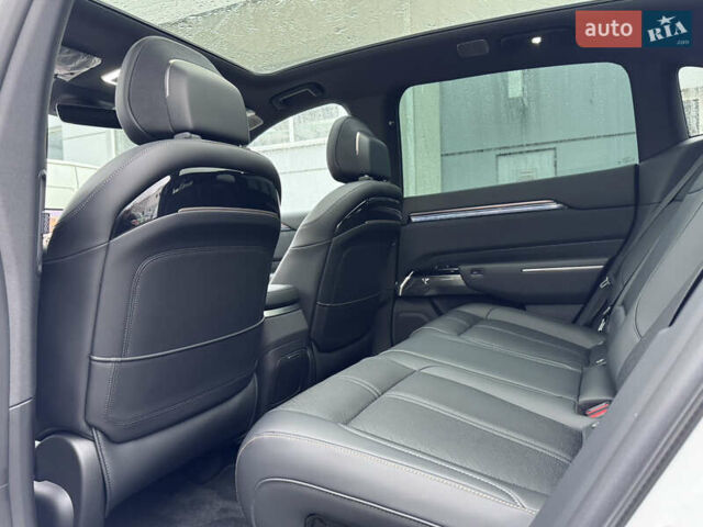 Білий Zeekr 7X, об'ємом двигуна 0 л та пробігом 1 тис. км за 46700 $, фото 13 на Automoto.ua