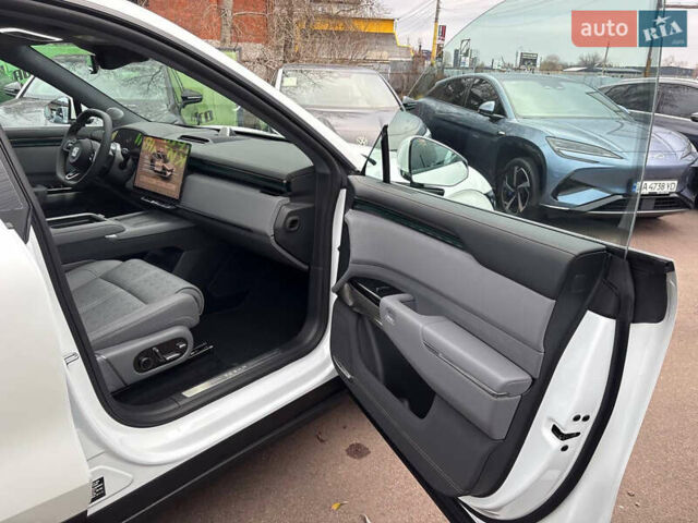 Белый Zeekr 7X, объемом двигателя 0 л и пробегом 1 тыс. км за 42500 $, фото 23 на Automoto.ua