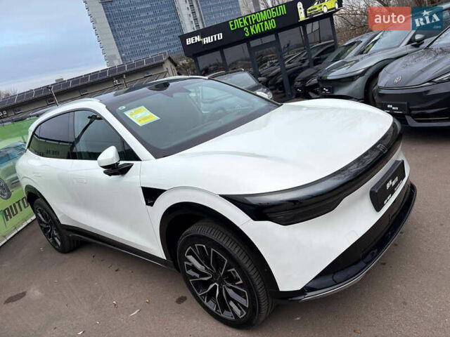 Белый Zeekr 7X, объемом двигателя 0 л и пробегом 1 тыс. км за 42500 $, фото 3 на Automoto.ua