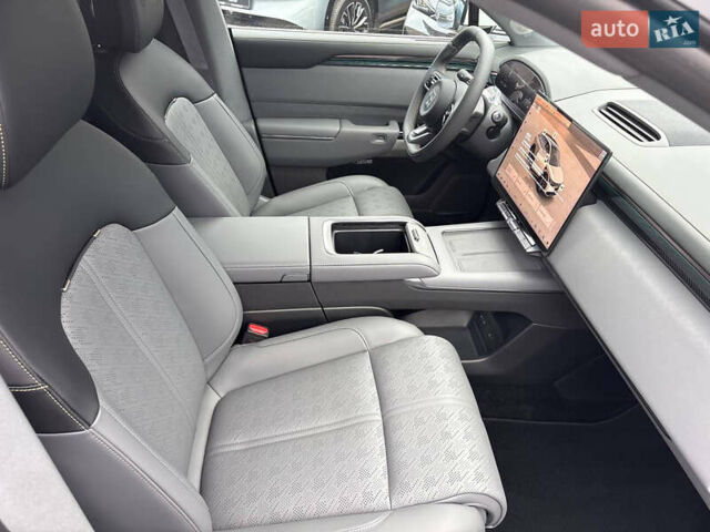 Белый Zeekr 7X, объемом двигателя 0 л и пробегом 1 тыс. км за 42500 $, фото 27 на Automoto.ua