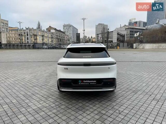 Белый Zeekr 7X, объемом двигателя 0 л и пробегом 1 тыс. км за 43500 $, фото 5 на Automoto.ua