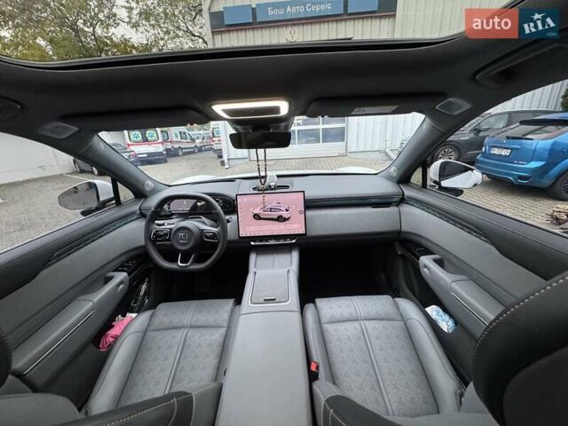 Білий Zeekr 7X, об'ємом двигуна 0 л та пробігом 4 тис. км за 45500 $, фото 13 на Automoto.ua