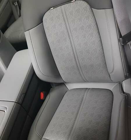 Білий Zeekr 7X, об'ємом двигуна 0 л та пробігом 1 тис. км за 45000 $, фото 7 на Automoto.ua