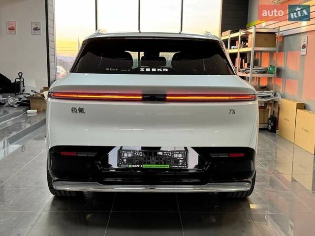 Белый Zeekr 7X, объемом двигателя 0 л и пробегом 1 тыс. км за 41699 $, фото 4 на Automoto.ua