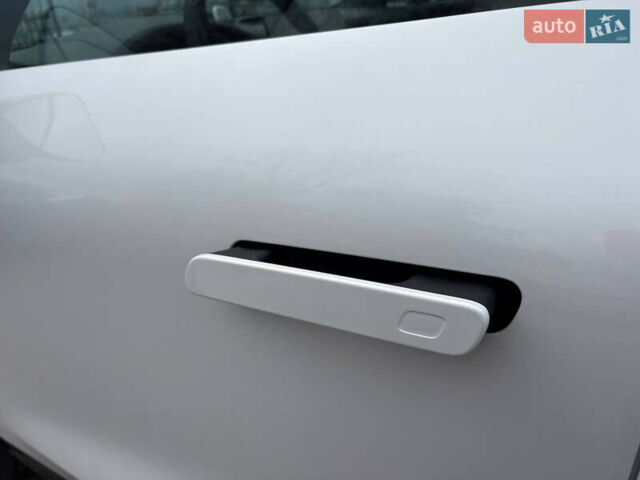 Белый Zeekr 7X, объемом двигателя 0 л и пробегом 1 тыс. км за 42500 $, фото 11 на Automoto.ua