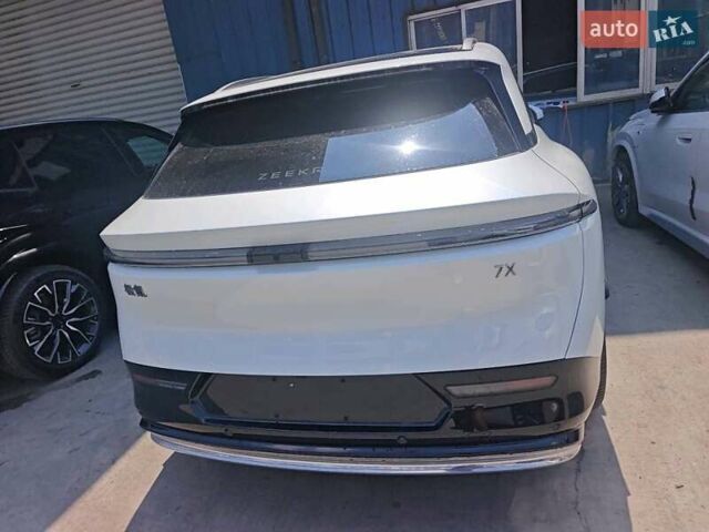 Белый Zeekr 7X, объемом двигателя 0 л и пробегом 1 тыс. км за 41499 $, фото 5 на Automoto.ua