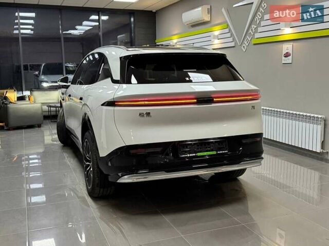 Белый Zeekr 7X, объемом двигателя 0 л и пробегом 1 тыс. км за 44199 $, фото 2 на Automoto.ua