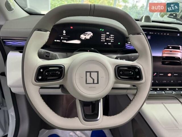 Zeekr 7X 2025 в Одессе на Automoto.ua Белый Zeekr 7X, объемом двигателя 0 л и пробегом 1 тыс. км за 48900 $, фото 18 на Automoto.ua