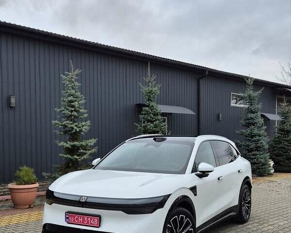 Белый Zeekr 7X, объемом двигателя 0 л и пробегом 1 тыс. км за 42500 $, фото 3 на Automoto.ua