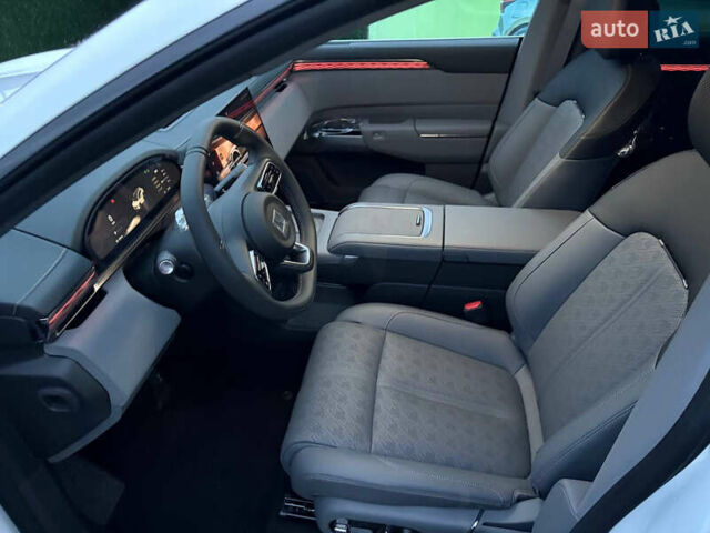 Белый Zeekr 7X, объемом двигателя 0 л и пробегом 1 тыс. км за 40500 $, фото 16 на Automoto.ua