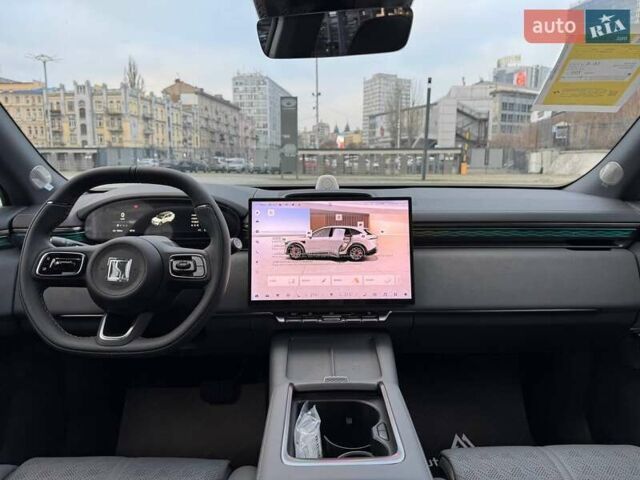 Белый Zeekr 7X, объемом двигателя 0 л и пробегом 1 тыс. км за 43500 $, фото 32 на Automoto.ua