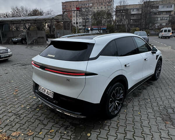 Zeekr 7X 2025 в Черновцах на Automoto.ua Белый Zeekr 7X, объемом двигателя 0 л и пробегом 1 тыс. км за 44999 $, фото 6 на Automoto.ua