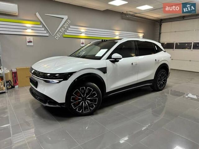 Белый Zeekr 7X, объемом двигателя 0 л и пробегом 1 тыс. км за 44199 $, фото 1 на Automoto.ua