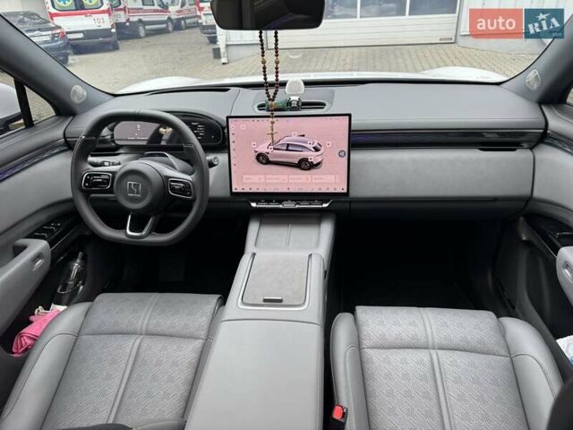 Білий Zeekr 7X, об'ємом двигуна 0 л та пробігом 4 тис. км за 45500 $, фото 14 на Automoto.ua