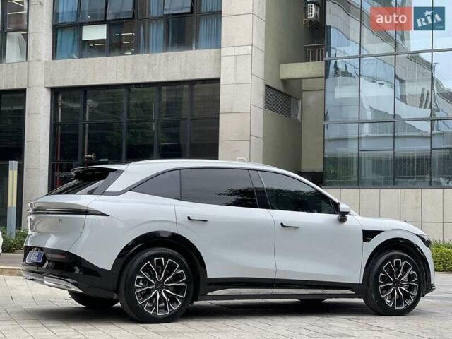 Белый Zeekr 7X, объемом двигателя 0 л и пробегом 1 тыс. км за 41900 $, фото 3 на Automoto.ua