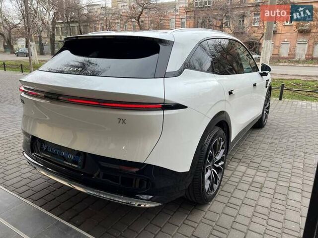 Белый Zeekr 7X, объемом двигателя 0 л и пробегом 1 тыс. км за 33900 $, фото 3 на Automoto.ua