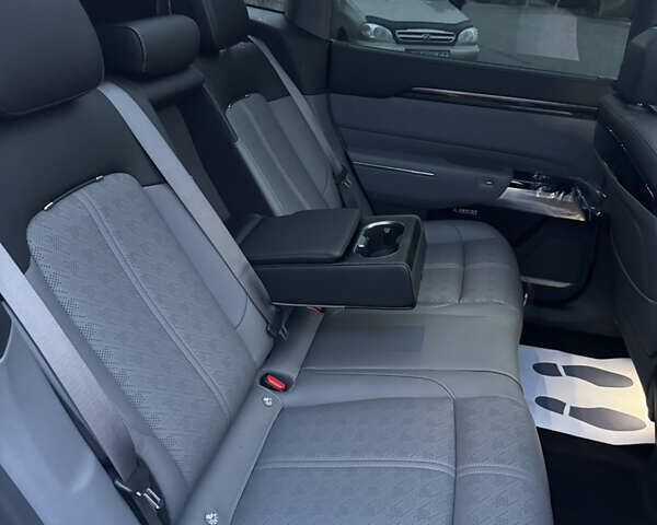 Zeekr 7X 2025 в Черновцах на Automoto.ua Белый Zeekr 7X, объемом двигателя 0 л и пробегом 1 тыс. км за 44999 $, фото 63 на Automoto.ua