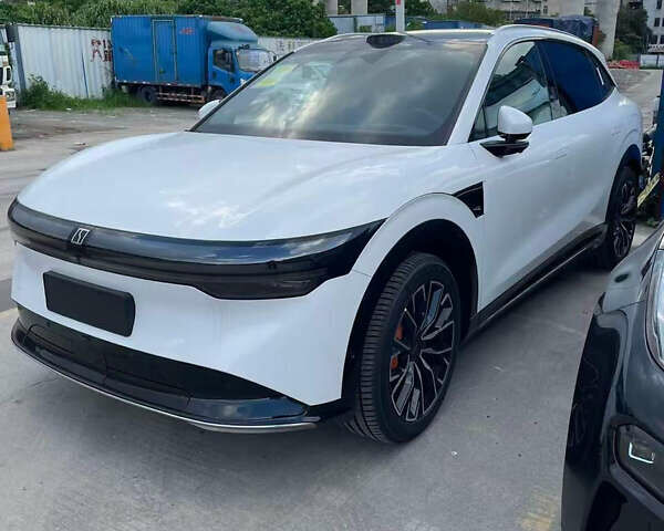 Белый Zeekr 7X, объемом двигателя 0 л и пробегом 1 тыс. км за 48000 $, фото 2 на Automoto.ua
