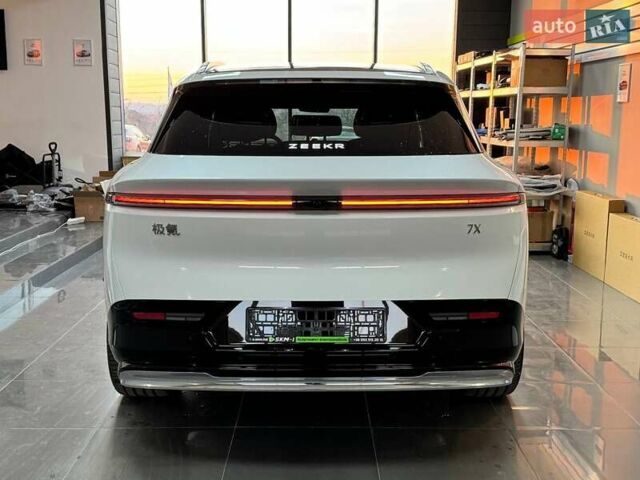 Білий Zeekr 7X, об'ємом двигуна 0 л та пробігом 1 тис. км за 41699 $, фото 4 на Automoto.ua