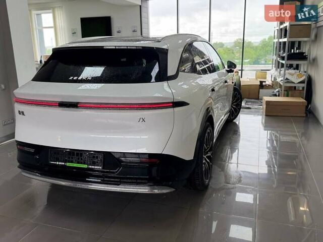 Белый Zeekr 7X, объемом двигателя 0 л и пробегом 1 тыс. км за 45990 $, фото 5 на Automoto.ua