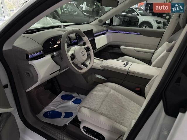Zeekr 7X 2025 в Одессе на Automoto.ua Белый Zeekr 7X, объемом двигателя 0 л и пробегом 1 тыс. км за 48900 $, фото 14 на Automoto.ua