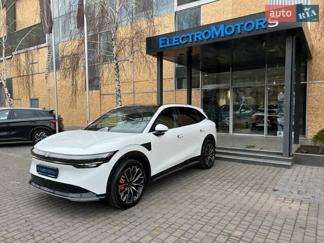 Белый Zeekr 7X, объемом двигателя 0 л и пробегом 1 тыс. км за 33900 $, фото 1 на Automoto.ua
