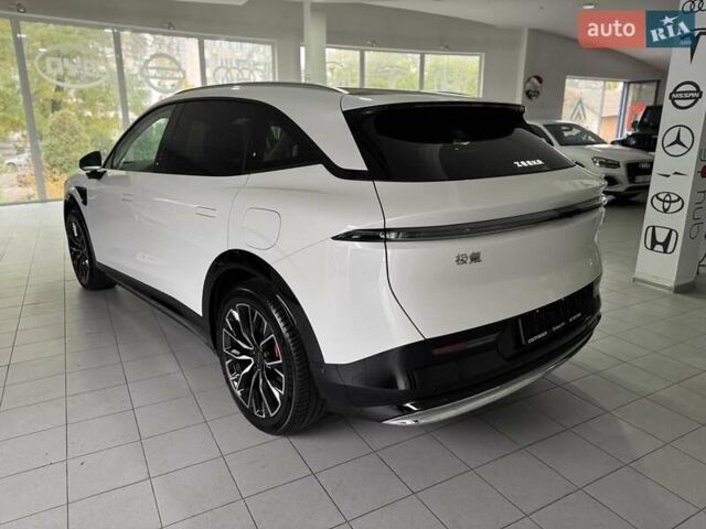 Zeekr 7X 2025 в Одессе на Automoto.ua Белый Zeekr 7X, объемом двигателя 0 л и пробегом 1 тыс. км за 48900 $, фото 5 на Automoto.ua