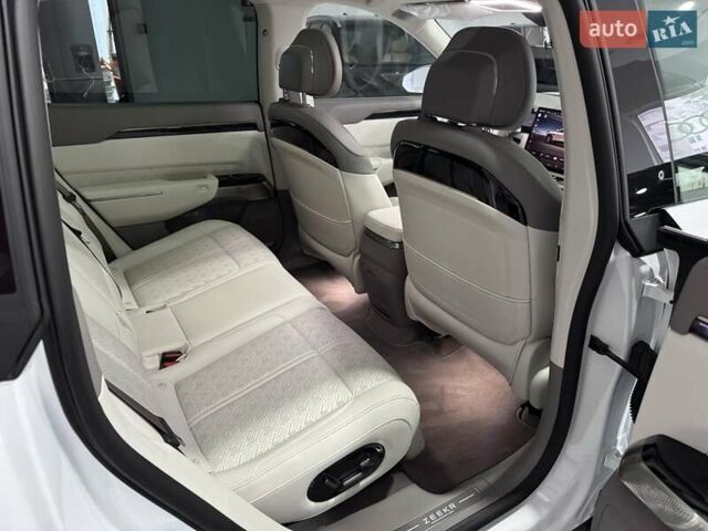 Zeekr 7X 2025 в Одессе на Automoto.ua Белый Zeekr 7X, объемом двигателя 0 л и пробегом 1 тыс. км за 48900 $, фото 25 на Automoto.ua