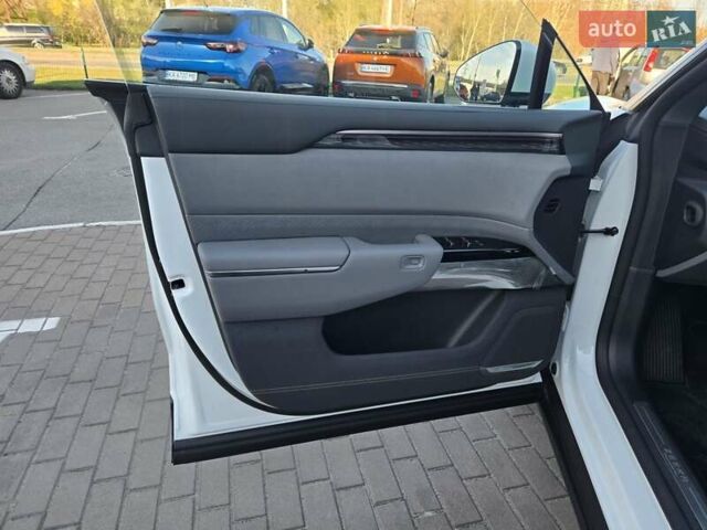 Белый Zeekr 7X, объемом двигателя 0 л и пробегом 1 тыс. км за 34588 $, фото 24 на Automoto.ua