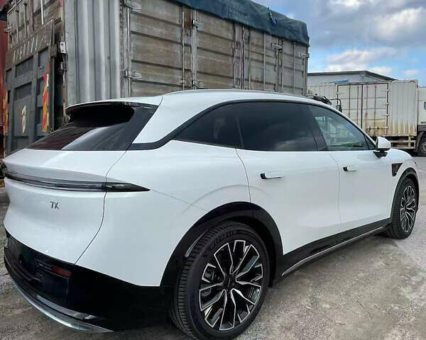 Белый Zeekr 7X, объемом двигателя 0 л и пробегом 1 тыс. км за 48000 $, фото 4 на Automoto.ua