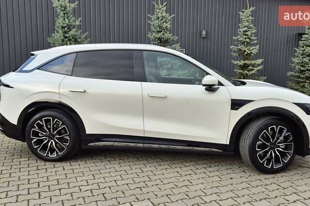 Белый Zeekr 7X, объемом двигателя 0 л и пробегом 1 тыс. км за 42500 $, фото 7 на Automoto.ua