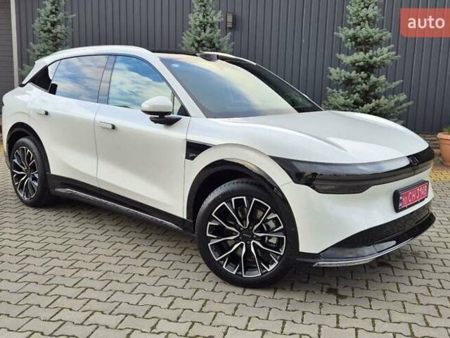Белый Zeekr 7X, объемом двигателя 0 л и пробегом 1 тыс. км за 42500 $, фото 6 на Automoto.ua