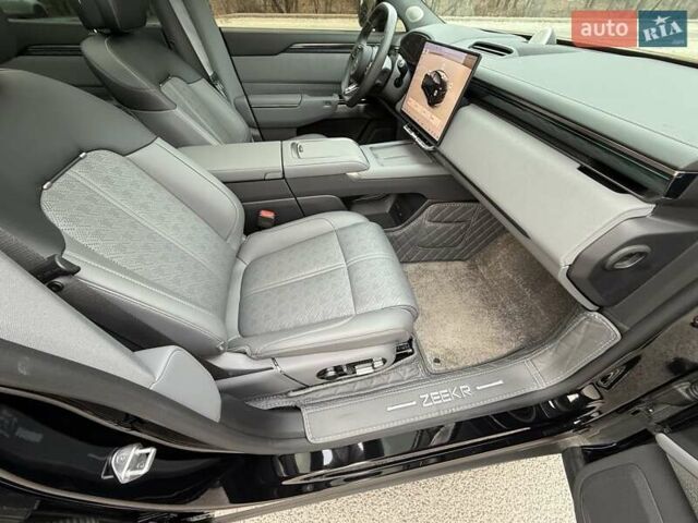 Чорний Zeekr 7X, об'ємом двигуна 0 л та пробігом 8 тис. км за 37900 $, фото 15 на Automoto.ua