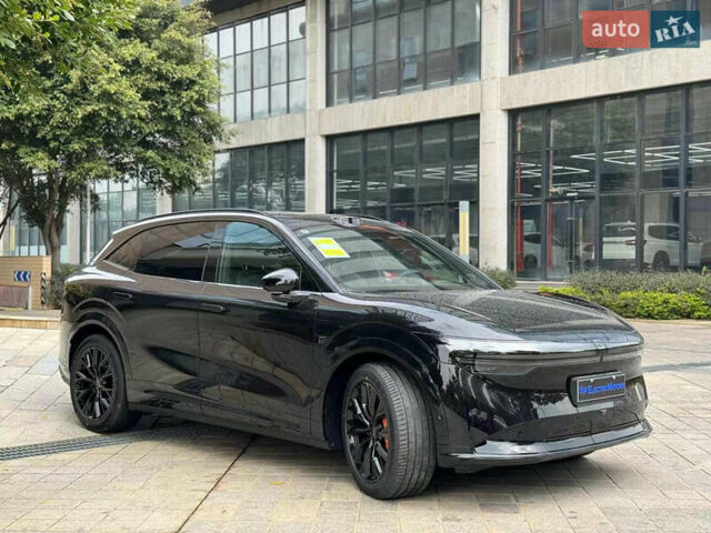 Черный Zeekr 7X, объемом двигателя 0 л и пробегом 1 тыс. км за 40499 $, фото 3 на Automoto.ua