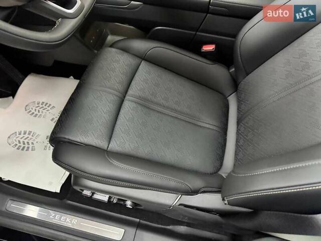 Черный Zeekr 7X, объемом двигателя 0 л и пробегом 1 тыс. км за 39750 $, фото 13 на Automoto.ua