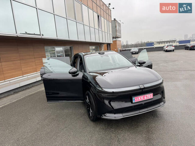 Черный Zeekr 7X, объемом двигателя 0 л и пробегом 2 тыс. км за 42500 $, фото 35 на Automoto.ua