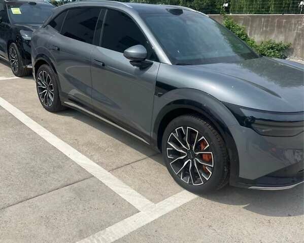 Черный Zeekr 7X, объемом двигателя 0 л и пробегом 1 тыс. км за 39100 $, фото 3 на Automoto.ua
