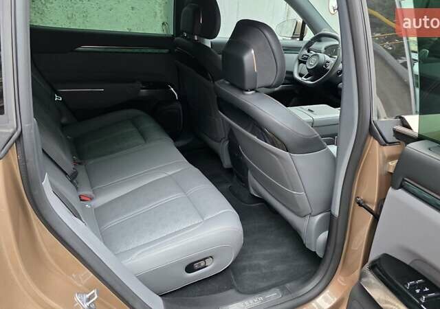 Коричневий Zeekr 7X, об'ємом двигуна 0 л та пробігом 8 тис. км за 39900 $, фото 26 на Automoto.ua