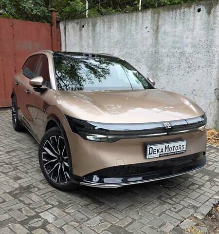 Коричневий Zeekr 7X, об'ємом двигуна 0 л та пробігом 8 тис. км за 39900 $, фото 7 на Automoto.ua