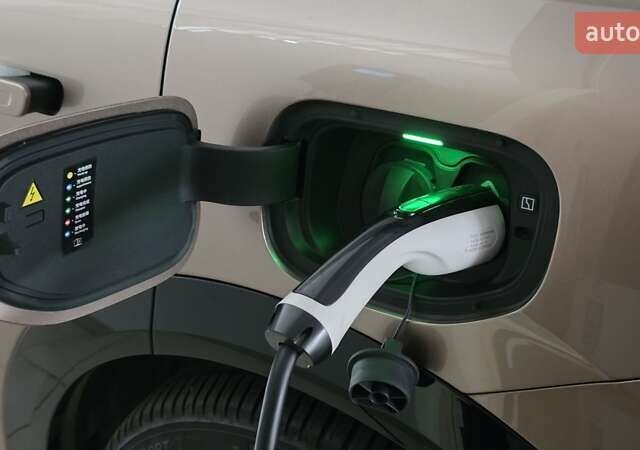 Коричневий Zeekr 7X, об'ємом двигуна 0 л та пробігом 8 тис. км за 39900 $, фото 39 на Automoto.ua