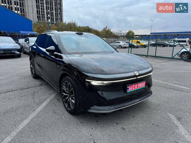 Красный Zeekr 7X, объемом двигателя 0 л и пробегом 13 тыс. км за 44999 $, фото 2 на Automoto.ua