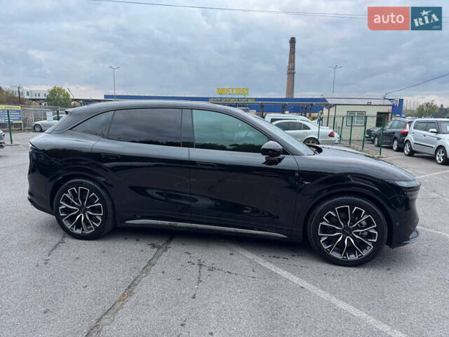 Красный Zeekr 7X, объемом двигателя 0 л и пробегом 13 тыс. км за 44999 $, фото 3 на Automoto.ua