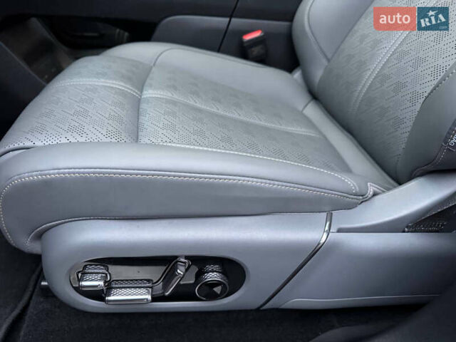 Красный Zeekr 7X, объемом двигателя 0 л и пробегом 13 тыс. км за 44999 $, фото 14 на Automoto.ua