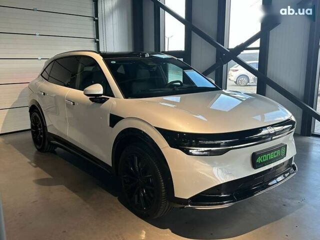 Zeekr 7X, объемом двигателя 4.25 л и пробегом 1 тыс. км за 39300 $, фото 2 на Automoto.ua