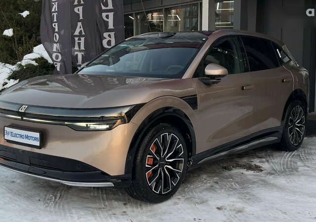 Zeekr 7X, объемом двигателя 4.25 л и пробегом 1 тыс. км за 42999 $, фото 2 на Automoto.ua