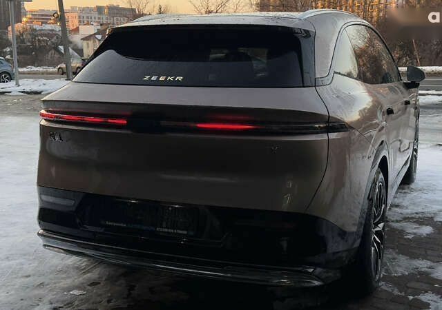 Zeekr 7X, объемом двигателя 4.25 л и пробегом 1 тыс. км за 42999 $, фото 10 на Automoto.ua
