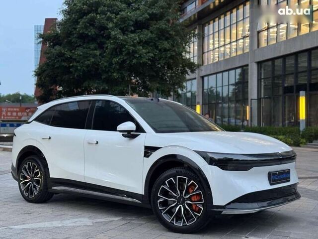Zeekr 7X, объемом двигателя 0 л и пробегом 7 тыс. км за 33899 $, фото 2 на Automoto.ua