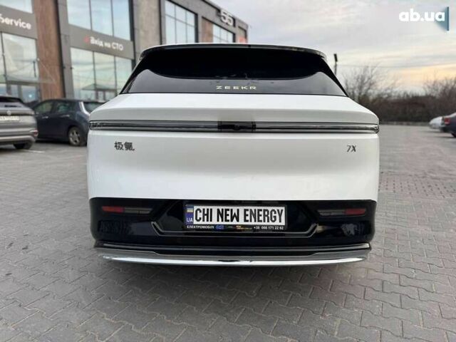 Zeekr 7X, объемом двигателя 0 л и пробегом 10 тыс. км за 43500 $, фото 4 на Automoto.ua
