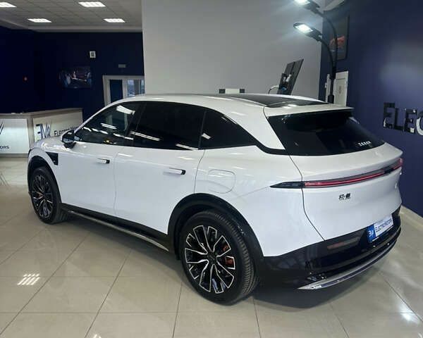 Zeekr 7X, объемом двигателя 0 л и пробегом 1 тыс. км за 42999 $, фото 10 на Automoto.ua