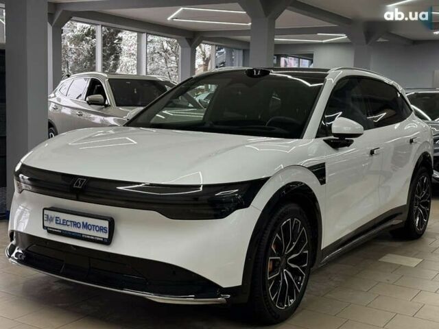 Zeekr 7X, объемом двигателя 0 л и пробегом 1 тыс. км за 42499 $, фото 9 на Automoto.ua